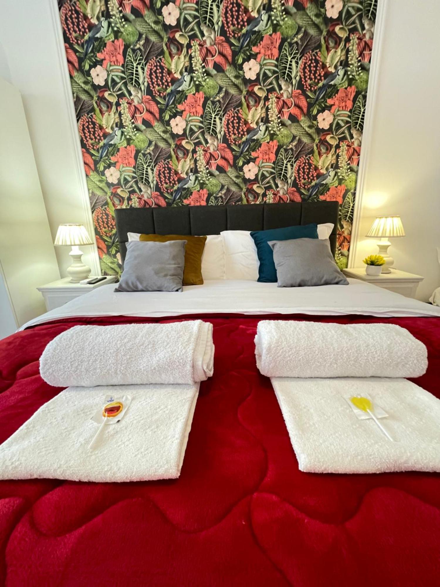 Forty1 Apartment Near Metro Cipro — Photos 2
